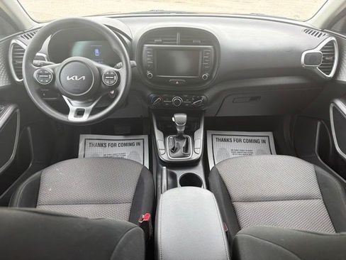 Used 2024 Kia Soul LX w/ Option Group 015 FWD image 25