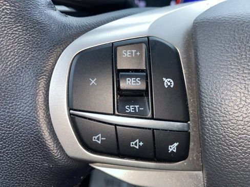 Certified 2022 Ford Explorer XLT w/ Equipment Group 202A image 16