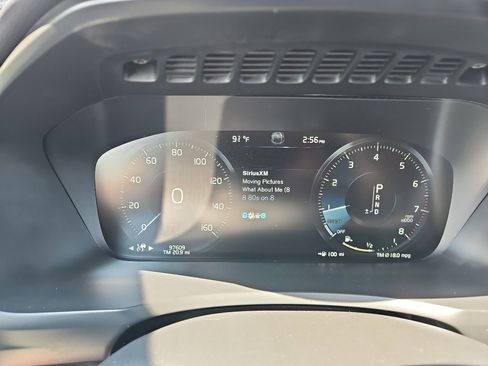 Used 2018 Volvo XC90 T6 Momentum w/ Momentum Plus Package AWD/4WD image 25