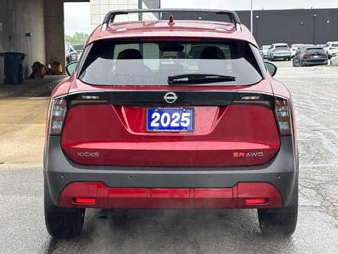 Used 2025 Nissan Kicks SR w/ SR Premium Package AWD/4WD image 6
