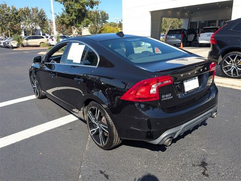 Used 2017 Volvo S60 T6 R-Design Platinum image 4