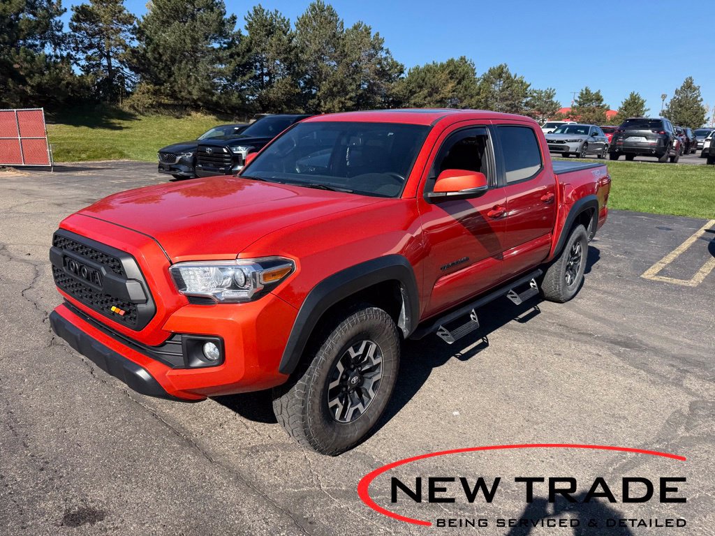 Used 2016 Toyota Tacoma TRD Off-Road AWD/4WD image 1