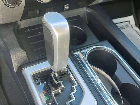 Used 2019 Toyota Tundra SR5 image 17