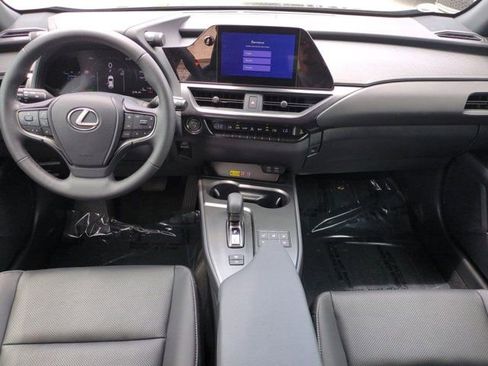 Used 2025 Lexus UX 300h FWD image 13