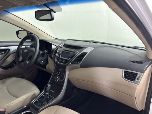 Used 2014 Hyundai Elantra SE w/ Option Group 02 image 13