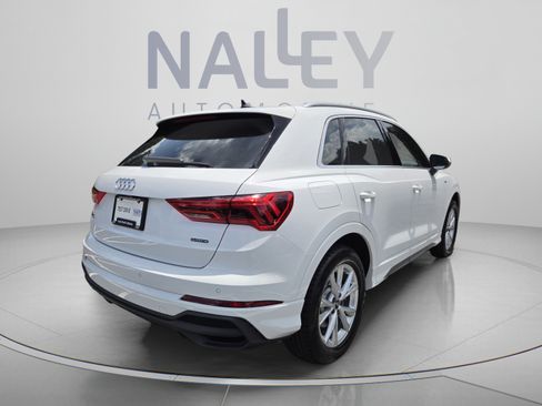 Used 2024 Audi Q3 2.0T Premium w/ Convenience Package AWD/4WD image 5