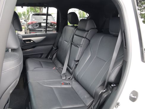 Used 2023 Lexus LX 600 F Sport w/ Accessory Package (Z1) AWD/4WD image 37