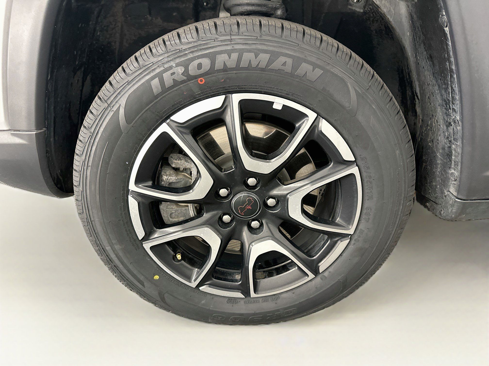 Used 2025 Jeep Compass Trailhawk AWD/4WD image 34