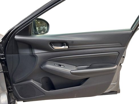 Used 2020 Nissan Altima 2.5 S image 36