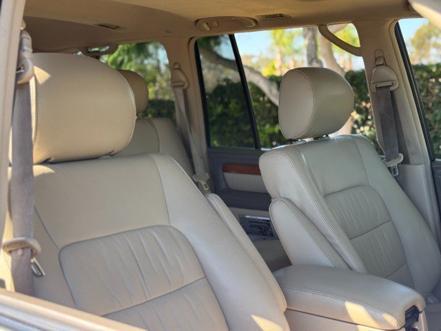 Used 2004 Lexus LX 470 4WD image 33