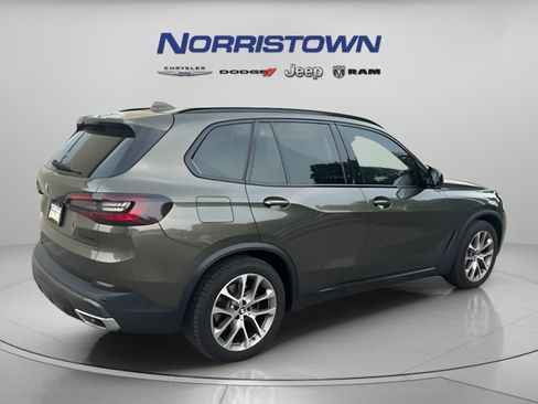 Used 2022 BMW X5 xDrive40i w/ Executive Package AWD/4WD image 5