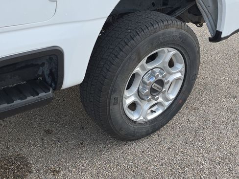 Certified 2025 Ford F250 XLT image 10