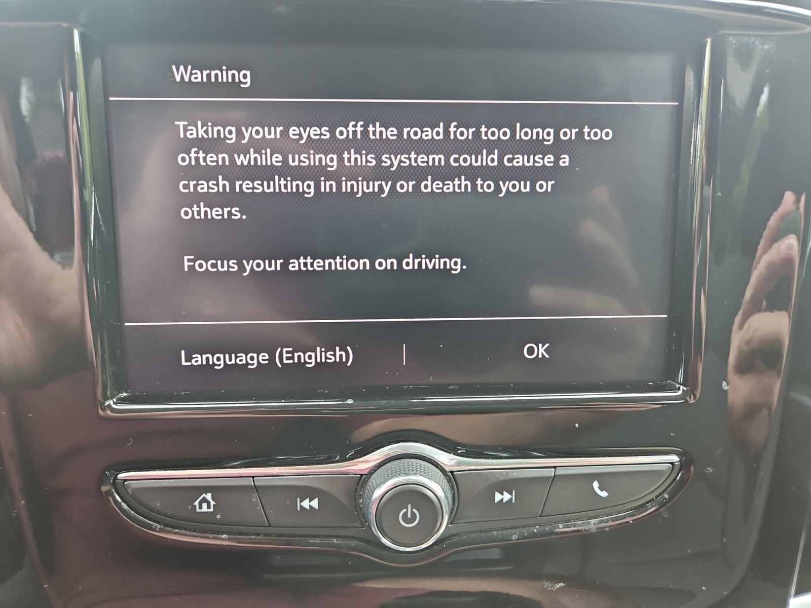 Used 2020 Chevrolet Traverse LS FWD image 27