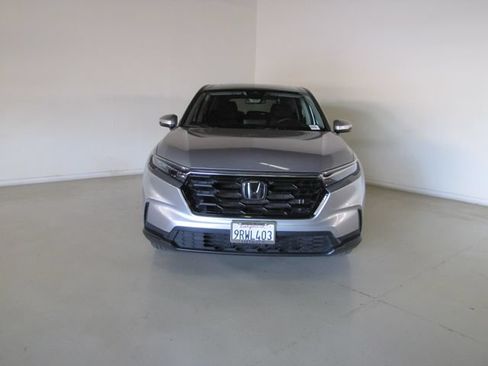 Used 2025 Honda CR-V EX image 2