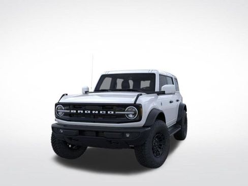 New 2026 Ford Bronco Outer Banks w/ Sasquatch Package AWD/4WD image 1