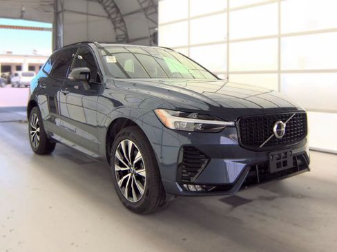 Used 2024 Volvo XC60 B5 Plus w/ Protection Package Premier AWD/4WD image 5