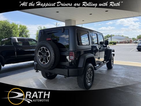 Used 2018 Jeep Wrangler Unlimited Rubicon w/ Connectivity Group AWD/4WD image 9
