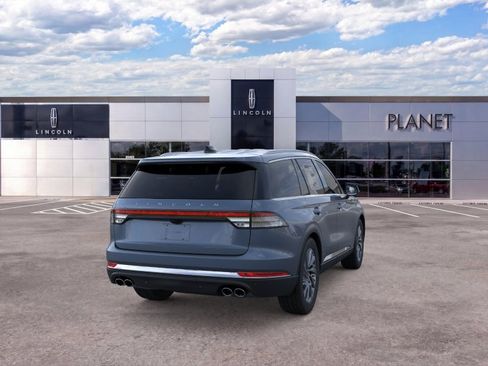 New 2026 Lincoln Aviator 2WD image 8