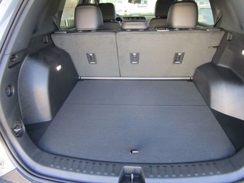 New 2026 GMC Terrain Elevation w/ Elevation Premium Package image 15