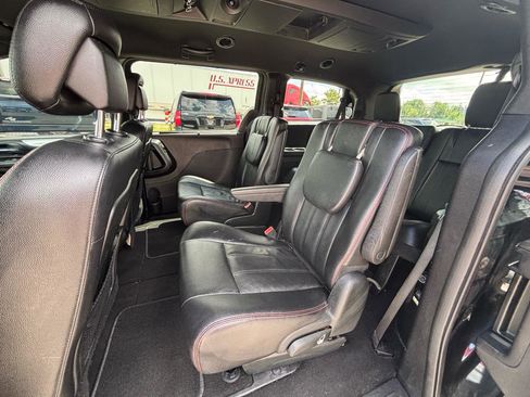 Used 2018 Dodge Grand Caravan GT FWD image 14