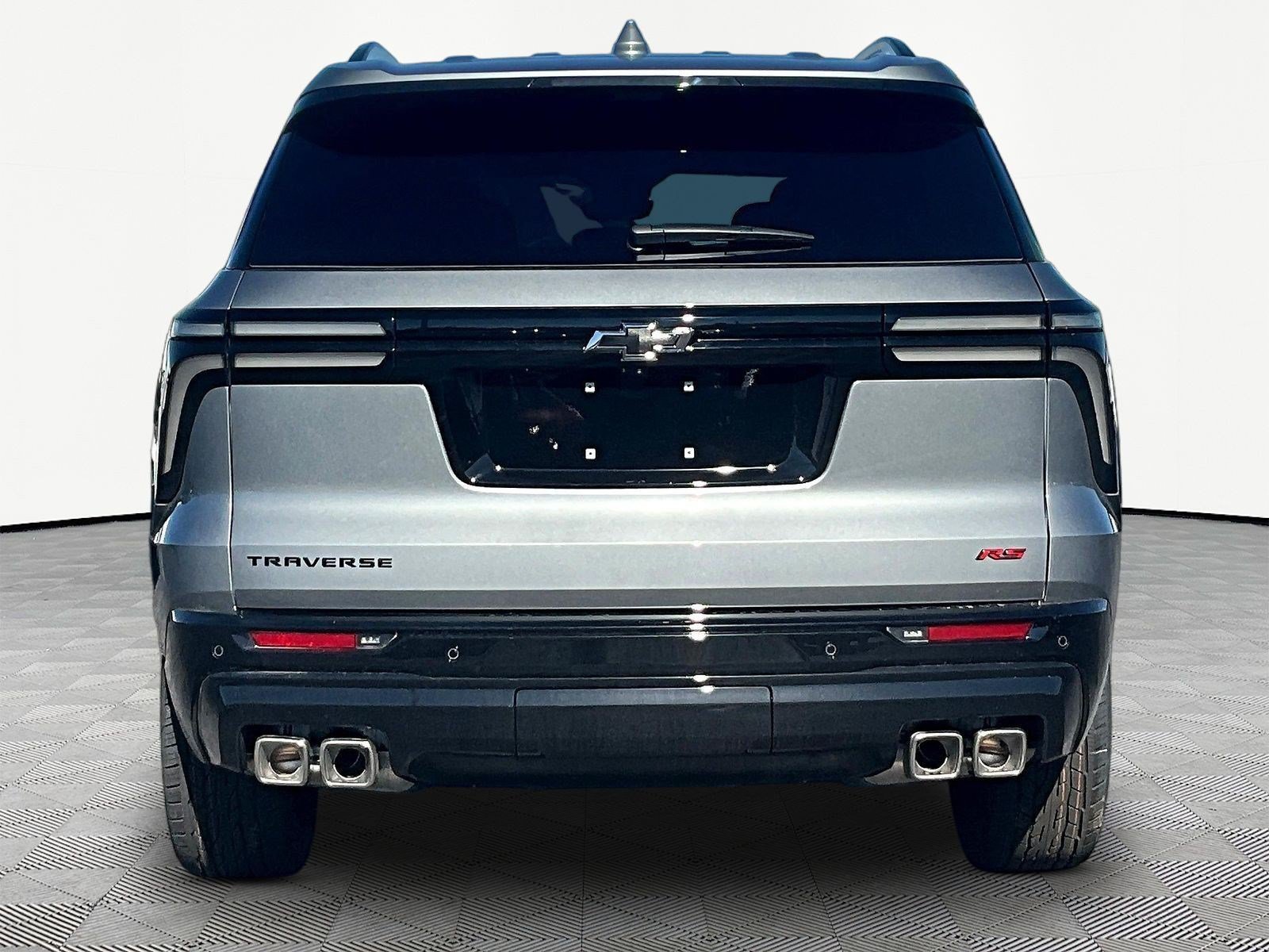 New 2027 Chevrolet Traverse RS w/ LPO, Floor Liner Package FWD image 5