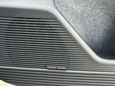 New 2026 Subaru Outback Limited XT image 20