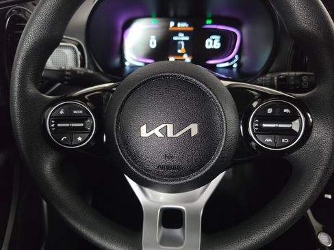 Used 2025 Kia Soul S FWD image 29