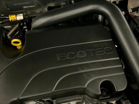 Used 2025 Chevrolet Equinox LT image 30