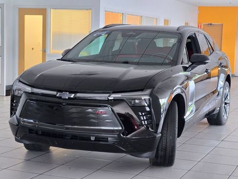 Certified 2025 Chevrolet Blazer EV RS AWD/4WD image 4