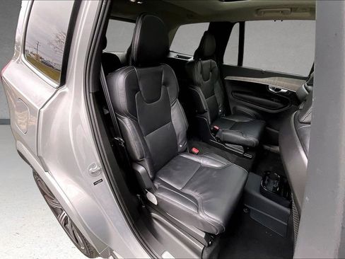 Certified 2024 Volvo XC90 B6 Ultimate w/ Protection Package Premier image 25