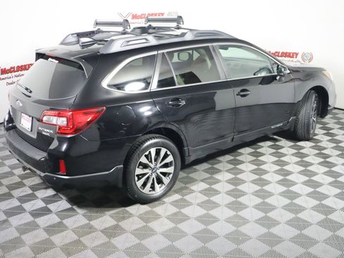 Used 2017 Subaru Outback 3.6R Limited AWD/4WD image 4