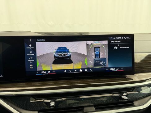 Used 2025 BMW X6 xDrive40i image 45