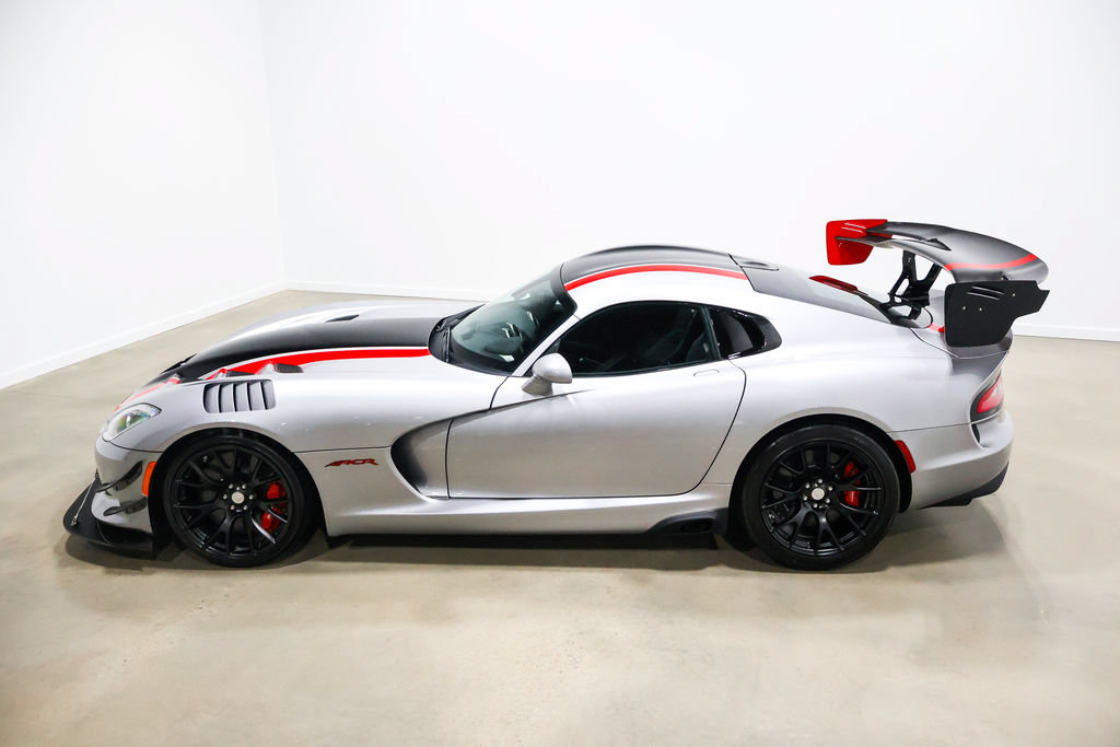 Used 2017 Dodge Viper ACR w/ Extreme Aero Package RWD image 15