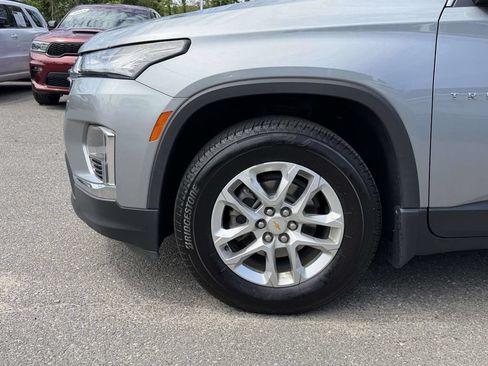 Used 2023 Chevrolet Traverse LS w/ Safety Package FWD image 11