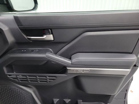 Certified 2025 Toyota Tacoma TRD Sport w/ Blackout Package (GST) image 16