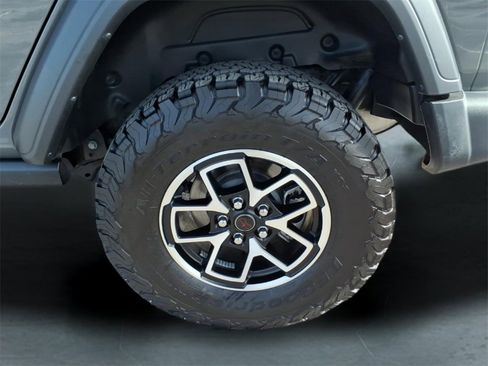 Used 2023 Jeep Wrangler Sport image 11