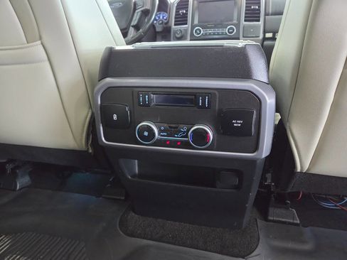 Used 2018 Ford Expedition Max Platinum image 24