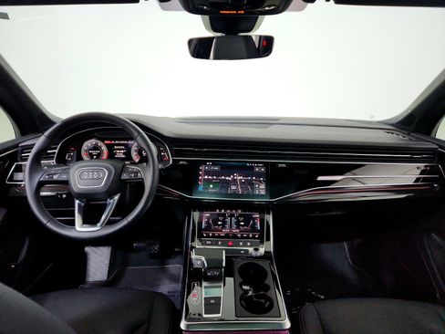 Used 2025 Audi Q7 2.0T Premium Plus image 24