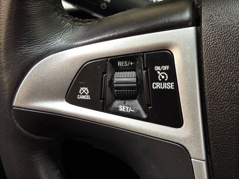 Used 2017 Chevrolet Equinox LT w/ Convenience Package image 21