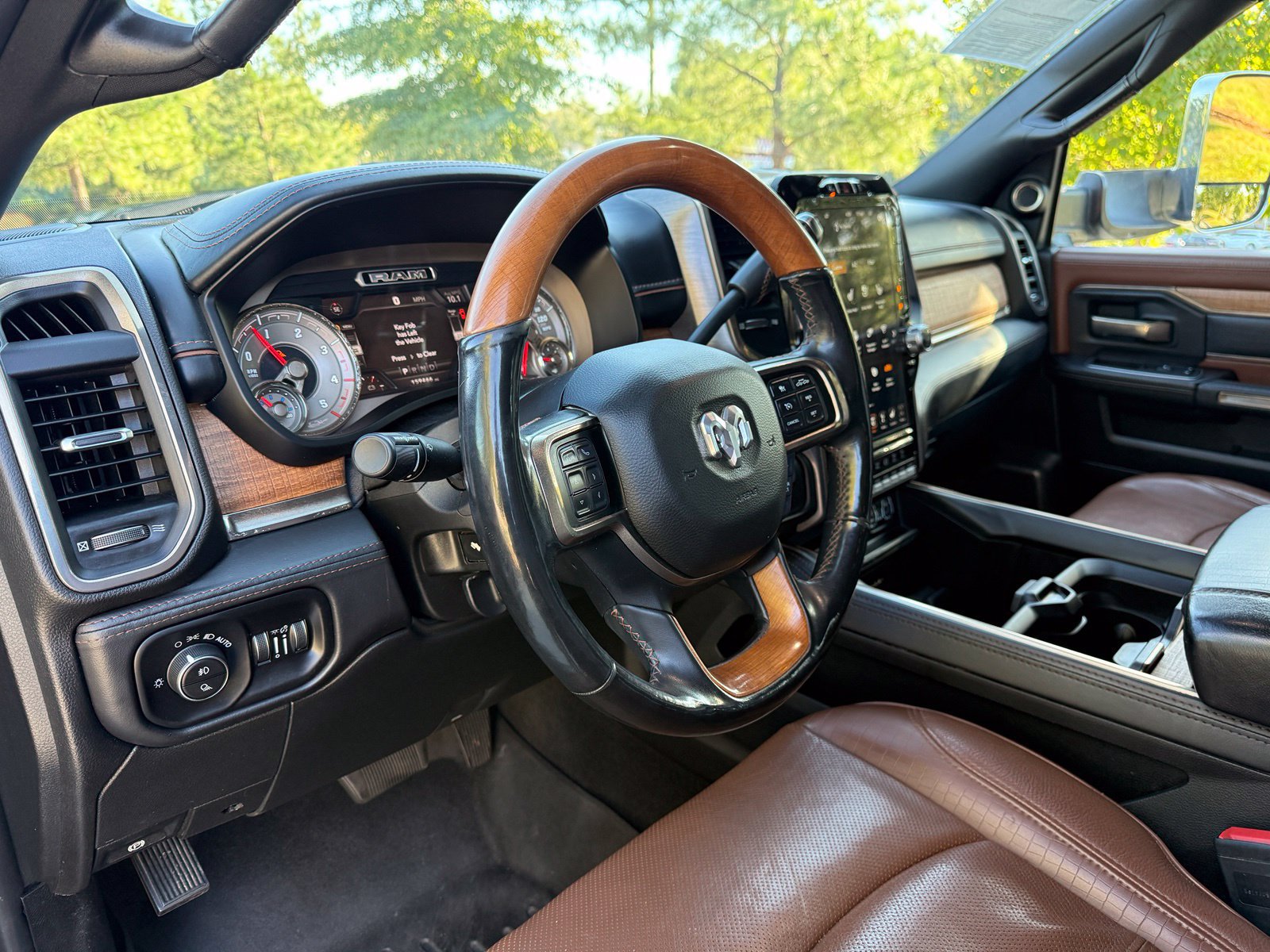 Used 2020 RAM 2500 Limited AWD/4WD image 22