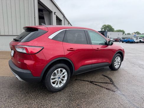 Used 2022 Ford Escape SE w/ Convenience Package AWD/4WD image 4