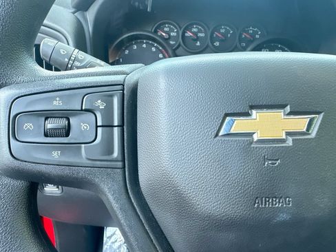Used 2025 Chevrolet Silverado 1500 Custom RWD image 17