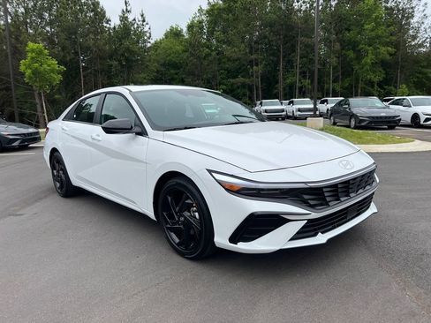 New 2026 Hyundai Elantra SEL Sport Premium FWD image 4