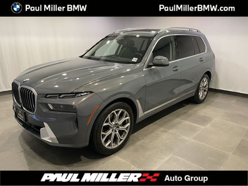 Used 2024 BMW X7 xDrive40i w/ Premium Package AWD/4WD image 1