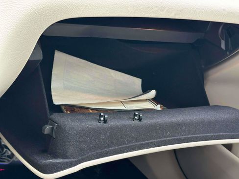 Certified 2022 Mercedes-Benz GLC 300 4MATIC image 29