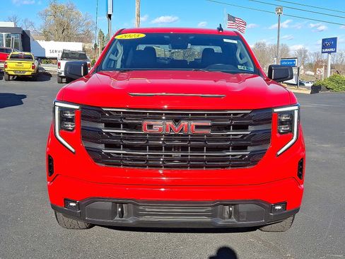 Used 2025 GMC Sierra 1500 Elevation w/ X31 Off-Road Package image 2