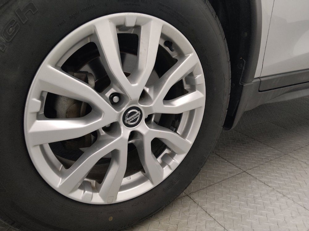 Used 2019 Nissan Rogue S w/ Special Edition Package AWD/4WD image 31