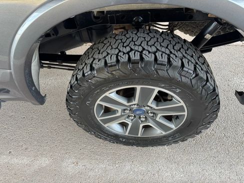 Used 2015 Ford F150 XLT w/ Equipment Group 302A Luxury image 33