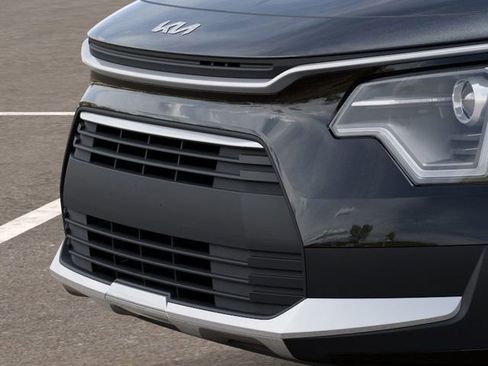 New 2026 Kia Niro LX FWD image 12
