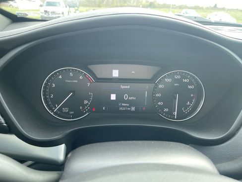 Used 2023 Cadillac XT4 Premium Luxury image 19